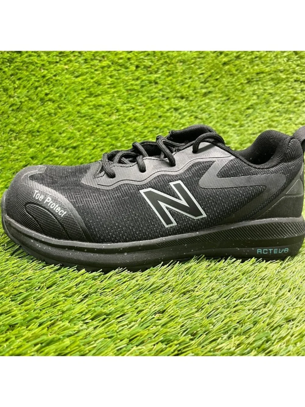 New Balance Logic Womens Size 6 Black Blue Composite Toe Safety Work Shoes